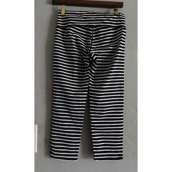 athleta crop pants Women's S,striped, Nylon, Licra, 26 Inch Waist Pretty - Picture 3 of 11